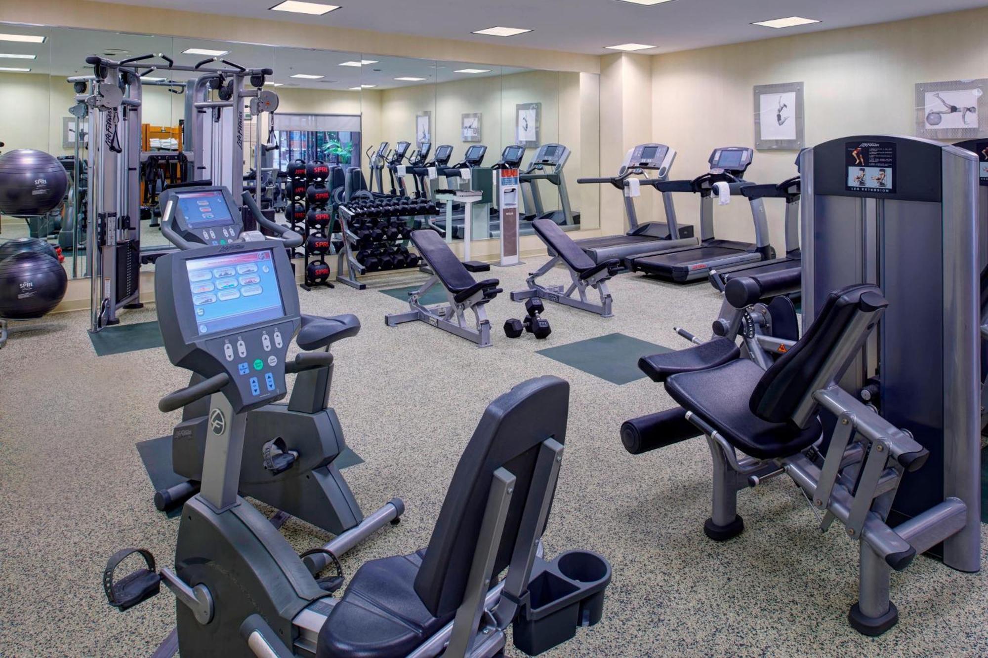 Marriott East Lansing At University Place Экстерьер фото