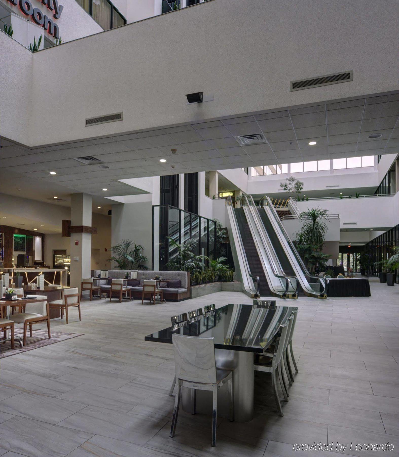 Marriott East Lansing At University Place Экстерьер фото